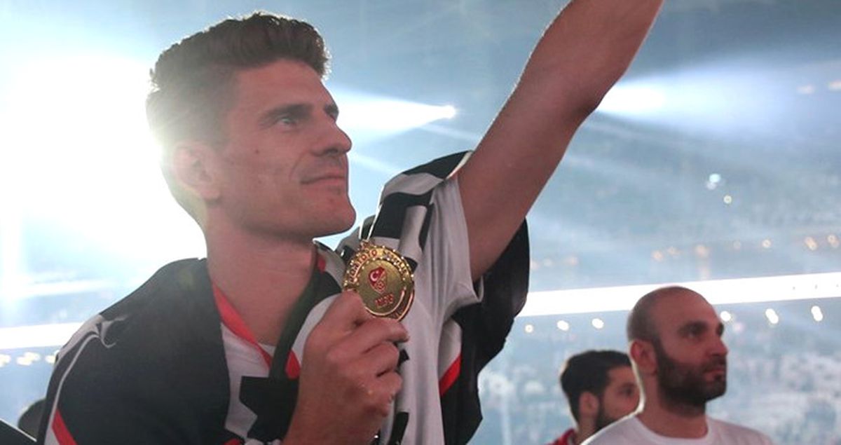 Wolfsburg Düşme Hattında, Mario Gomez Serbest Kalabilir