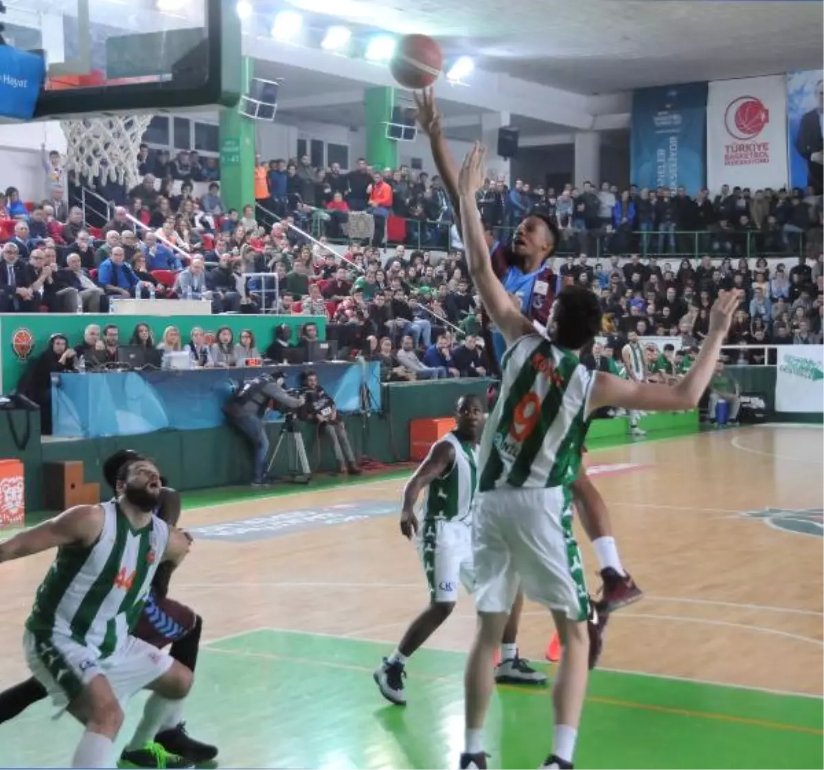 Yeşilgiresun Belediyespor-Trabzonspor Medical Park: 81-80