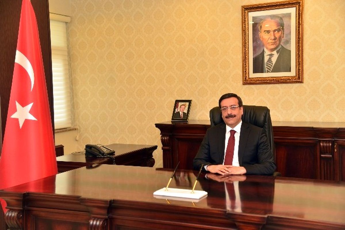 Başkan Atilla, Öğretmen ve Öğrencilere Başarılar Diledi