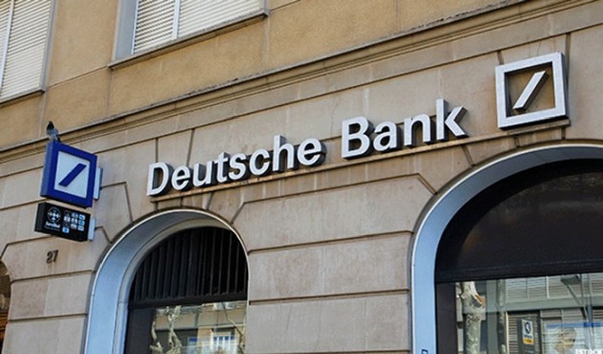 Deutsche Bank Özür Diledi