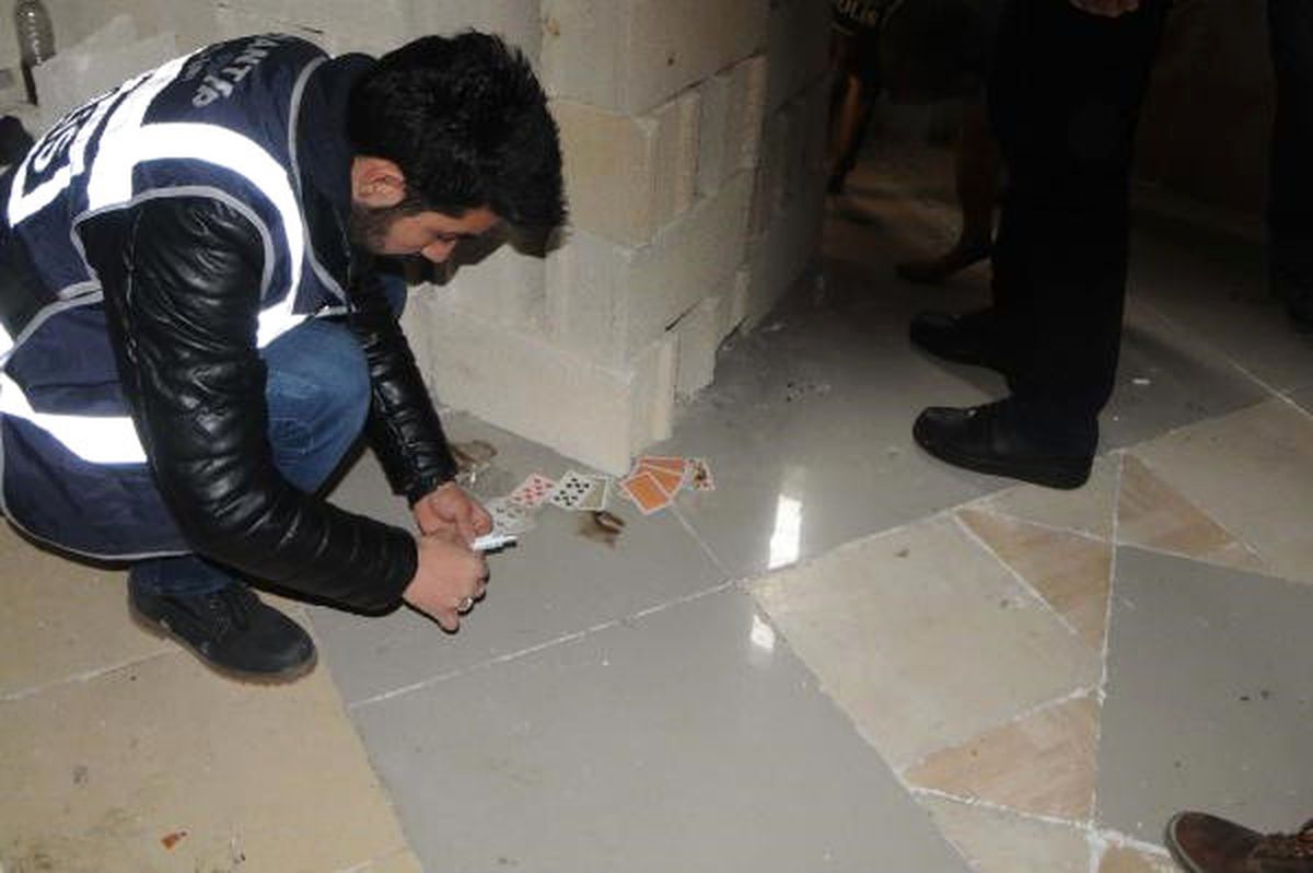 Dha Yurt - Gaziantep\'te Ateş Açılan Evde Uyuşturucu Araması
