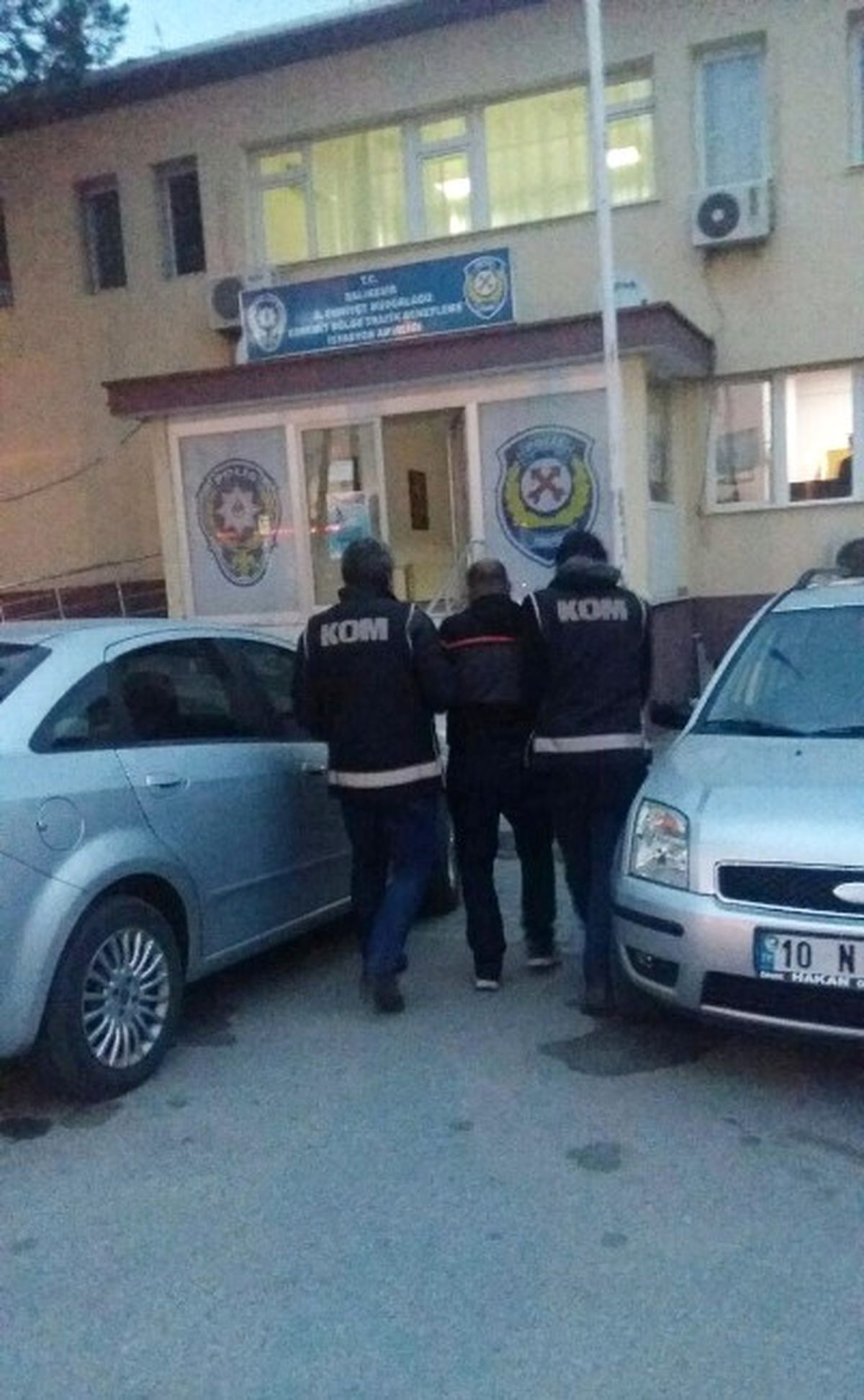 Edremit\'te Bonzai Operasyonu: 3 Tutuklama