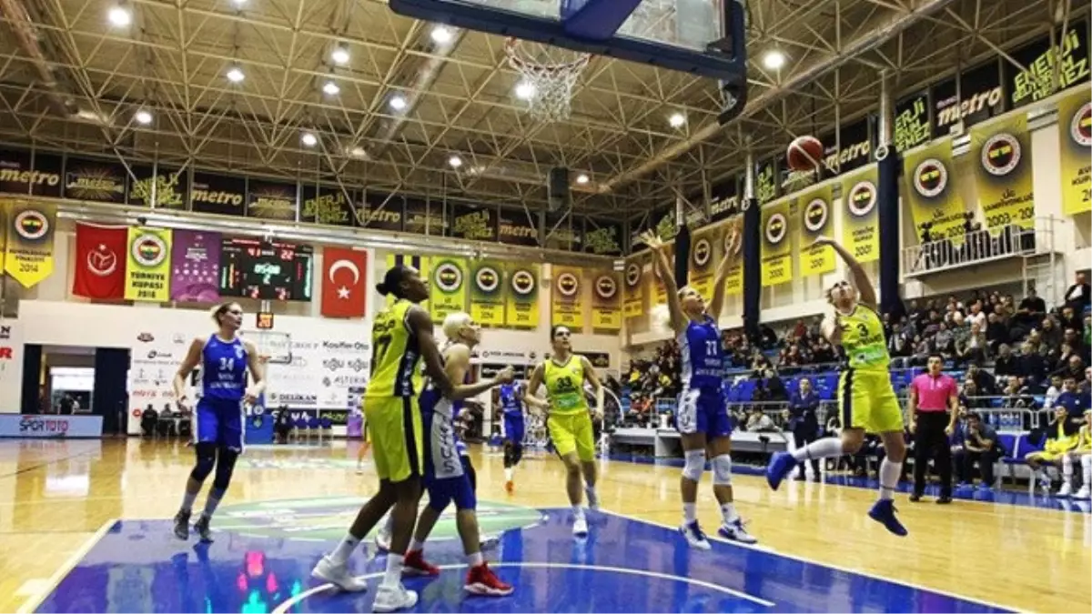 Fenerbahçe: 106 - Canik Belediyespor: 63