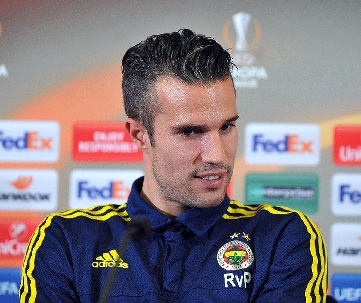 Fenerbahçe\'nin Hollandalı Futbolcusu Robin Van Persie: "Takımımla ve Taraftarlarımla Gurur...