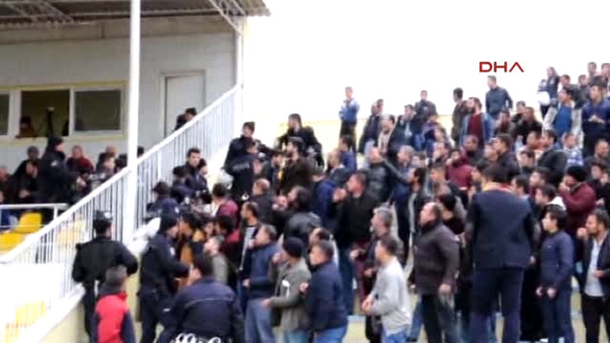 Gaziantep\'te Amatör Futbol Maçında Kavga
