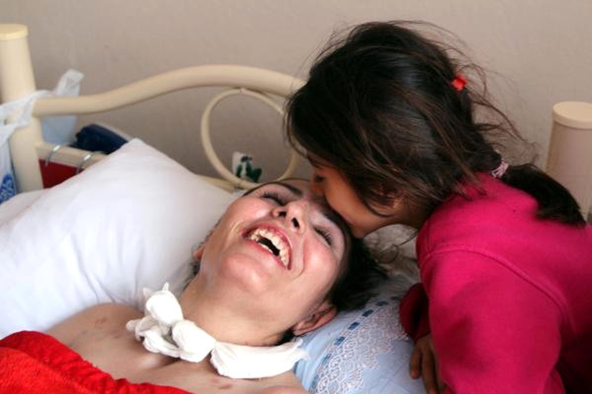 Gebelik Zehirlenmesi Geçiren 3 Çocuk Annesi Yatalak Kaldı