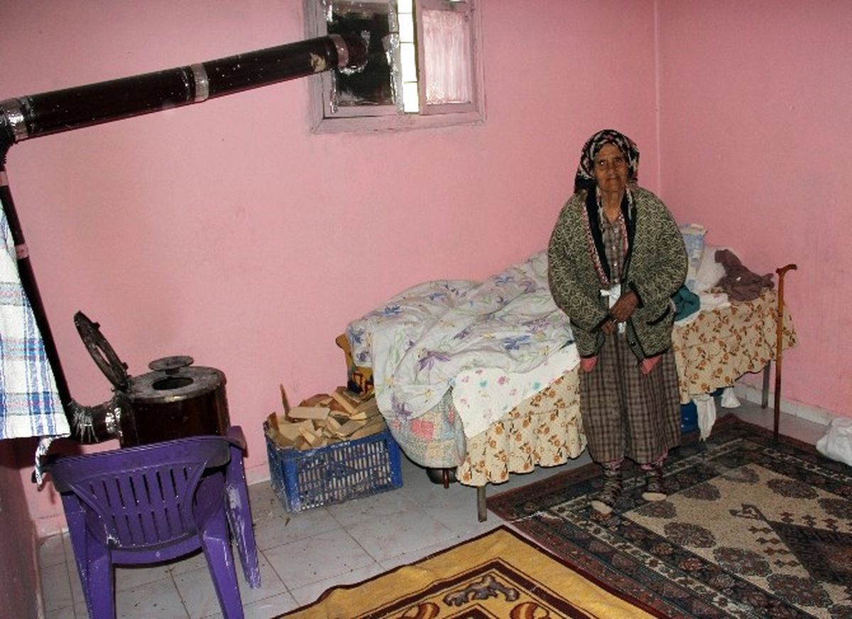Hasibe Ninenin Çocukları Maaşını Alıyor Ama Annelerine Bakmıyor İddiası