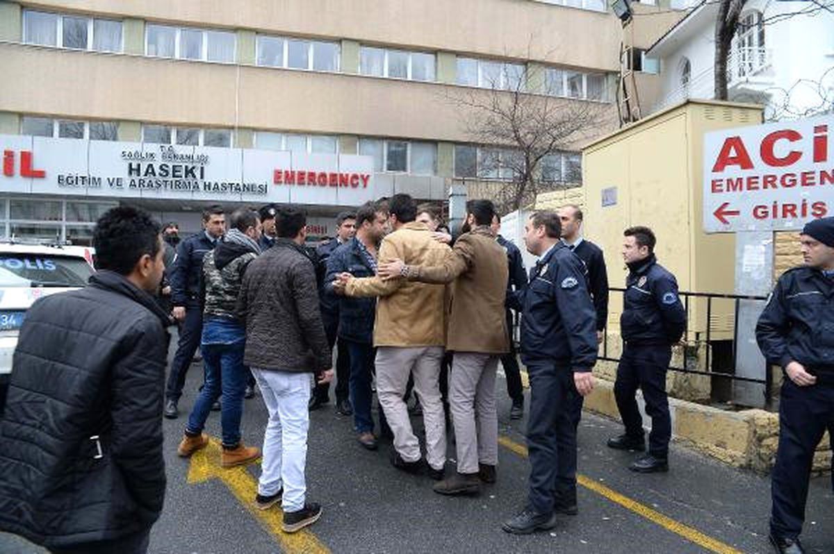 Hastane Bahçesinde Yol Verme Kavgası