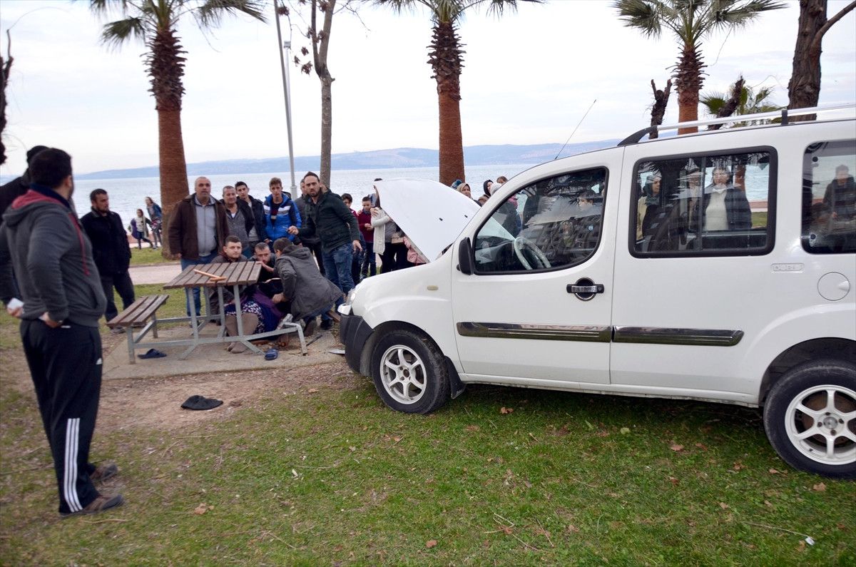 Karamürsel\'de Trafik Kazası: 1 Yaralı
