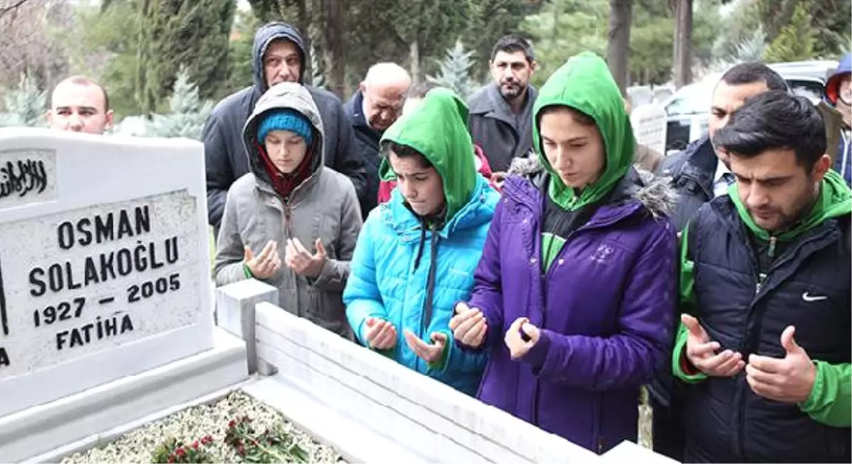 Osman Solakoğlu Kabri Başında Anıldı