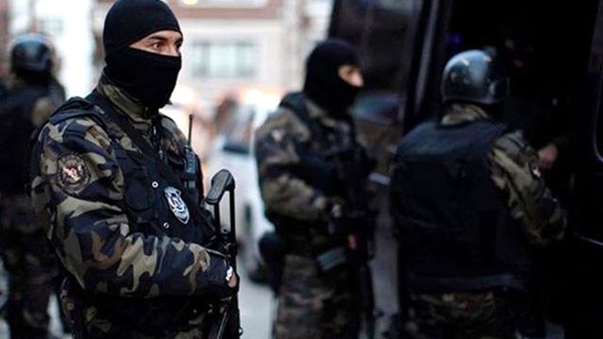 Van\'da Deaş Operasyonu: 8 Gözaltı