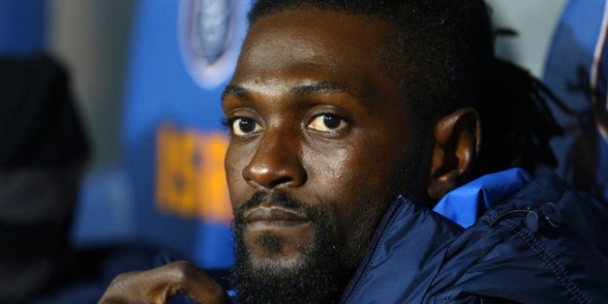 Ve Adebayor Sahada!