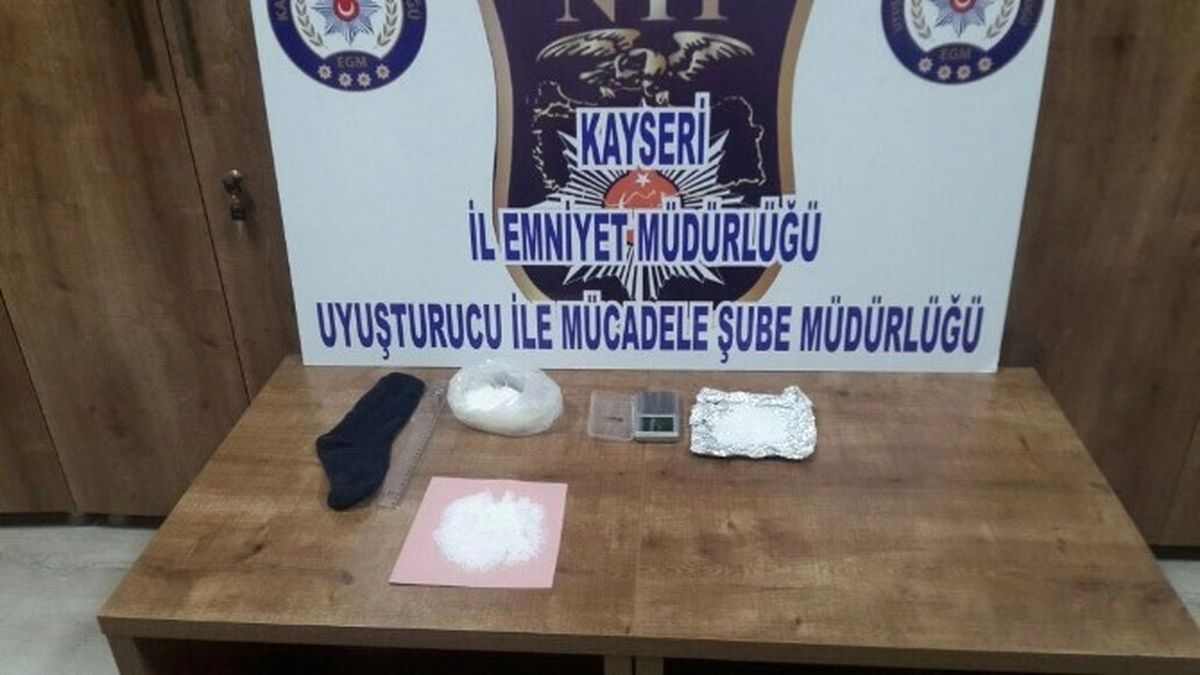 Zehir Tacirlerine Gözaltı