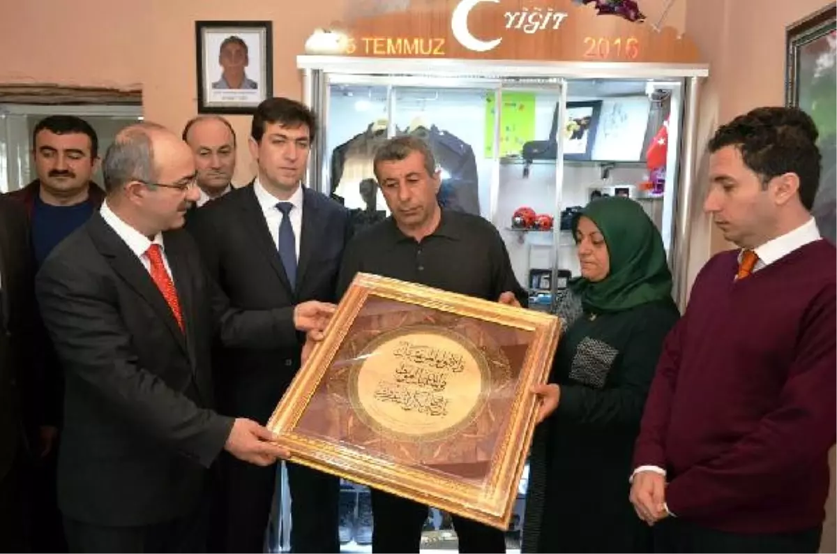 15 Temmuz Şehidi Cennet Yiğit\'in Emanetleri, Ailesine Teslim Edildi