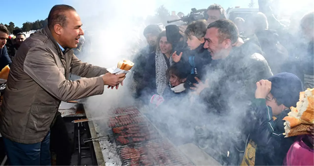 Adanalılar Mangal Festivali\'nde Bir Araya Geldi