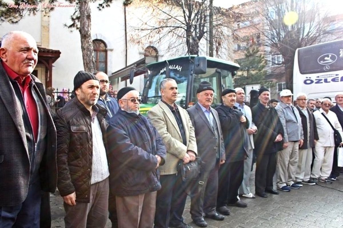 Araç\'ta 45 Kişi, Umreye Uğurlandı
