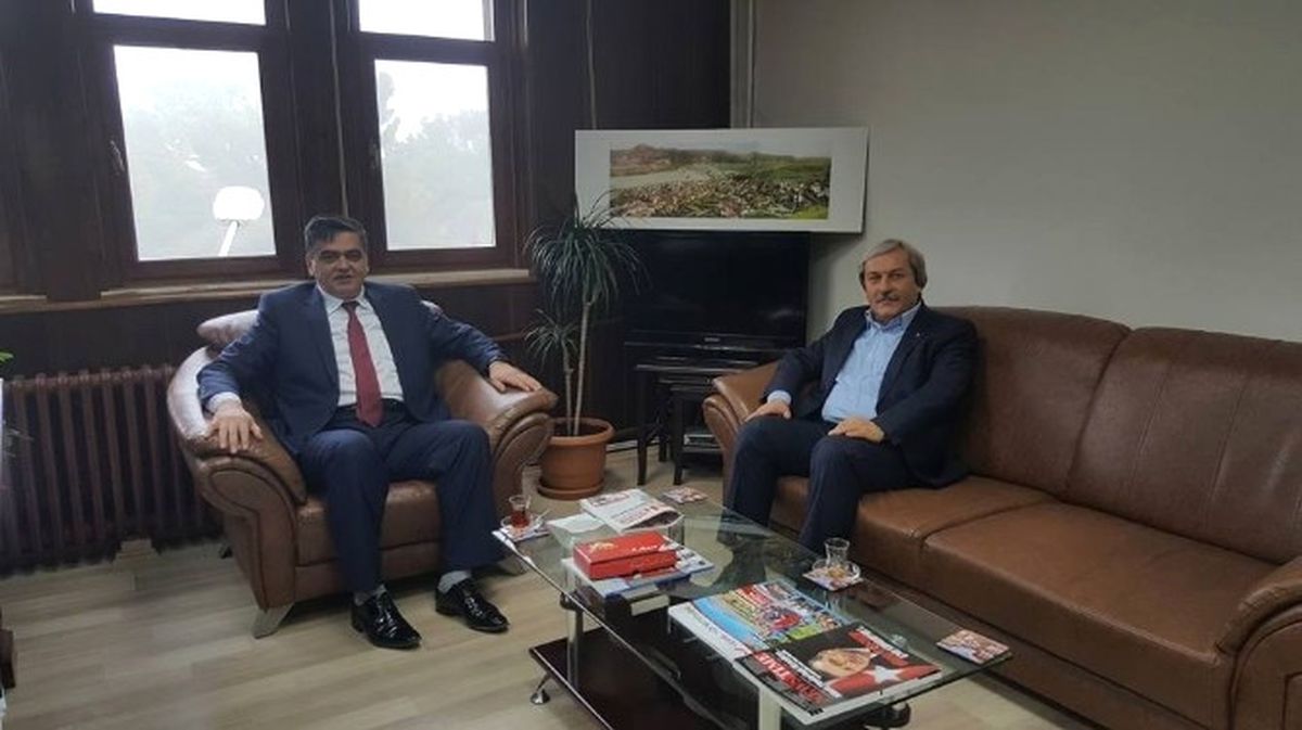 Başkan Yalçın\'dan İlçe ve Belde Başkanlarına Ziyaret
