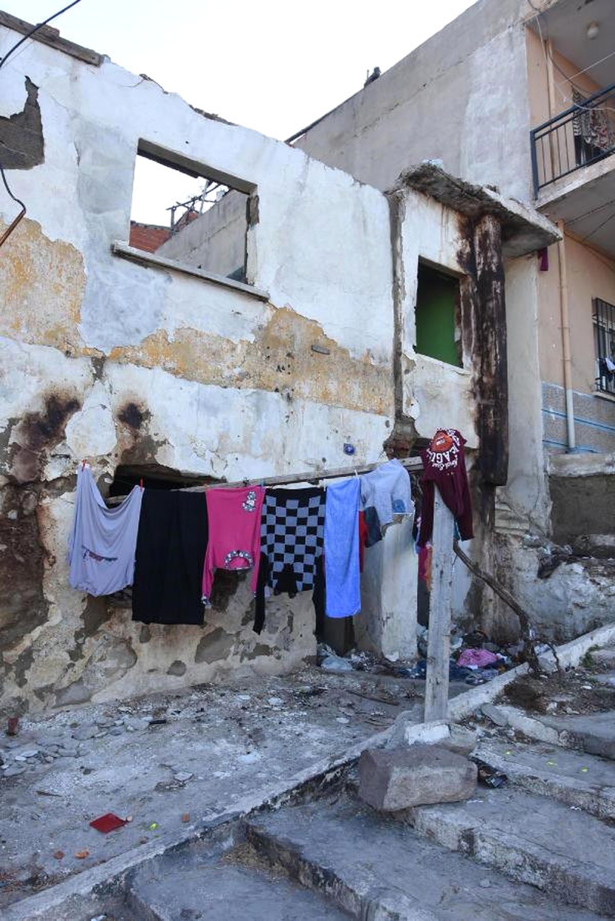 Bir Yanda Yıkım Öbür Yanda Yaşam