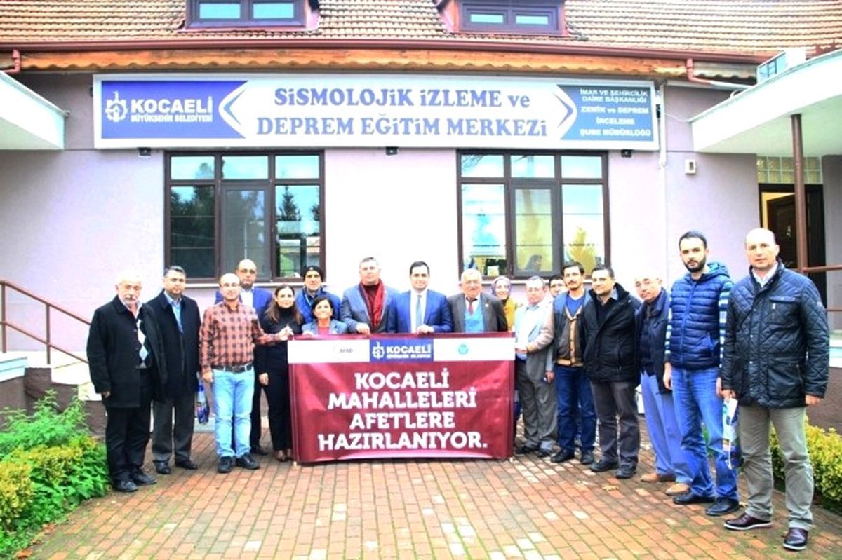Büyükşehir, Muhtarların İhtiyaç ve Taleplerini Karşılıyor