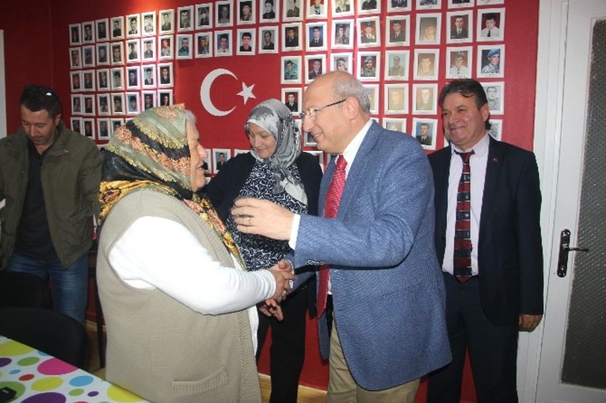 Çakırözer, Şehit Yakınları ve Gazilerle Bir Araya Geldi