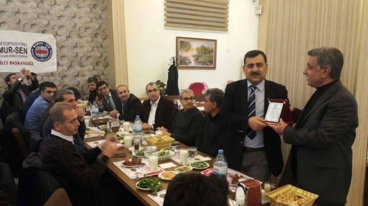 Çevre ve Şehircilik Müdürü Onhan\'a Veda Yemeği