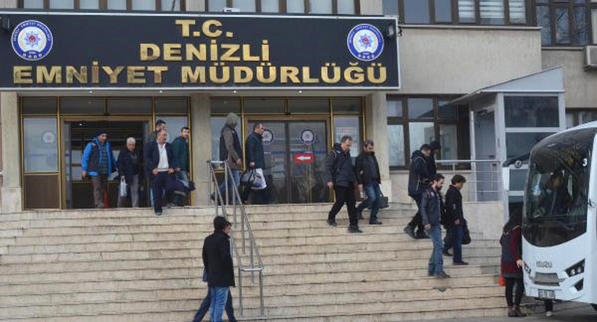 Denizli\'de Bylock\'tan Gözaltına Alınan 19 Kişi Adliyede