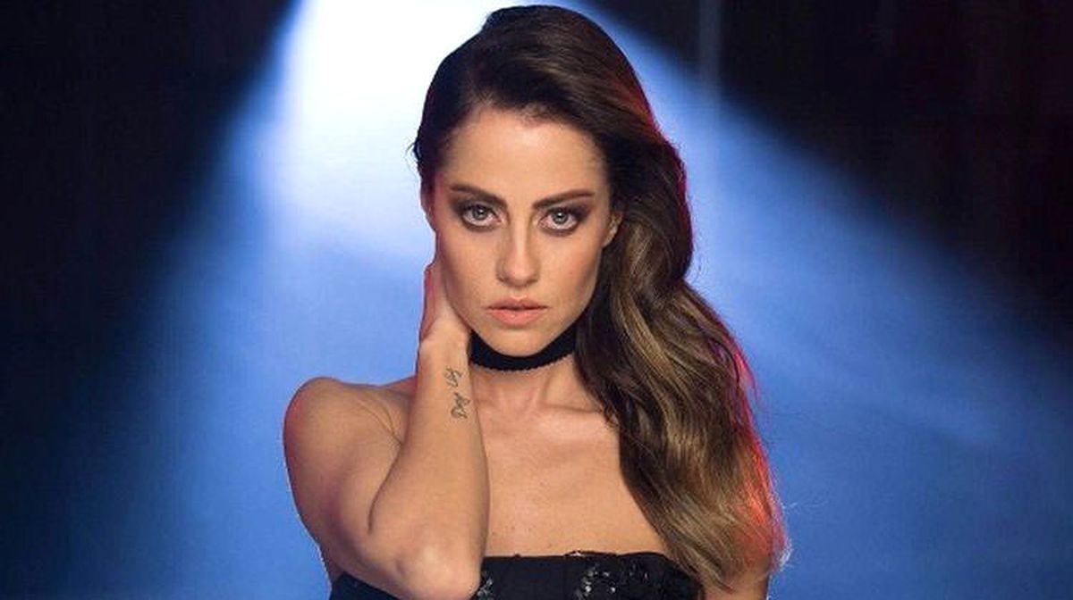 Derya Uluğ, Kayseri\'de Konser Verdi