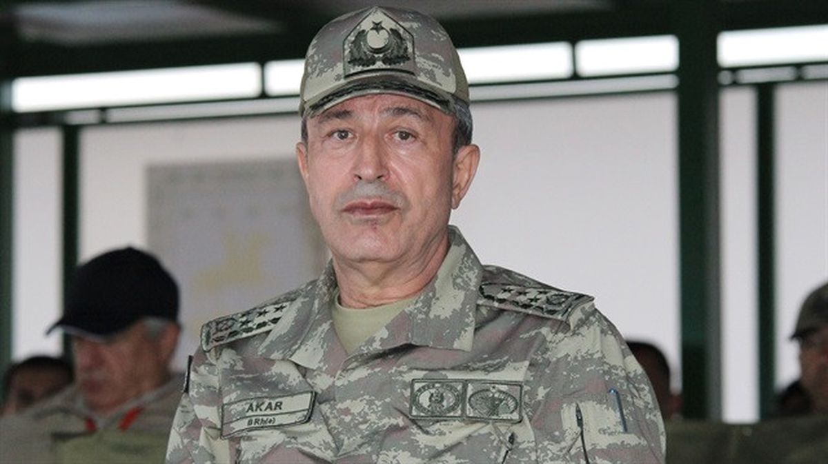 Dha Yurt;genelkurmay Başkanı Orgeneral Akar Sınır Bölgesinde