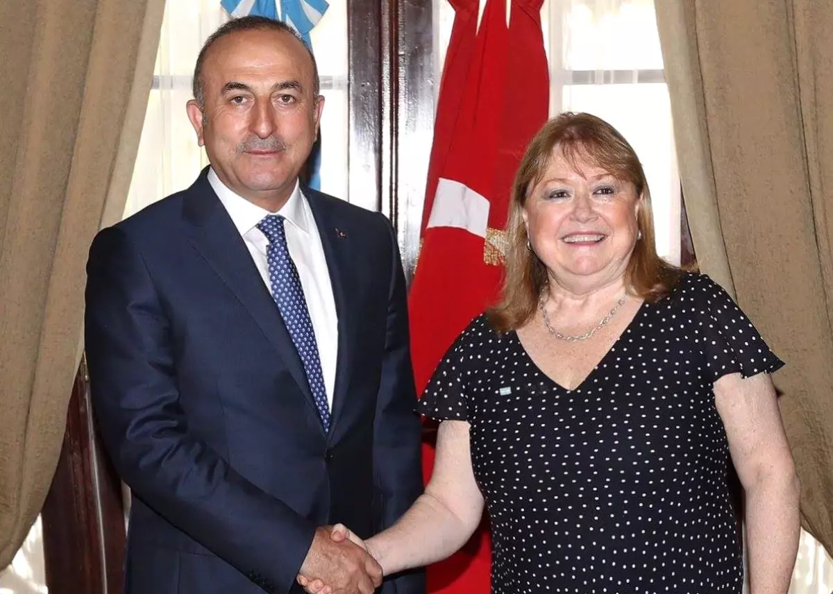 Dışişleri Bakanı Çavuşoğlu\'nun gurur duyduğu Türk