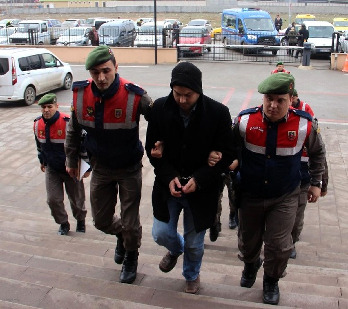 Fetö\'den Meslekten İhraç Edilen İki Öğretmen Sınırda Yakalandı
