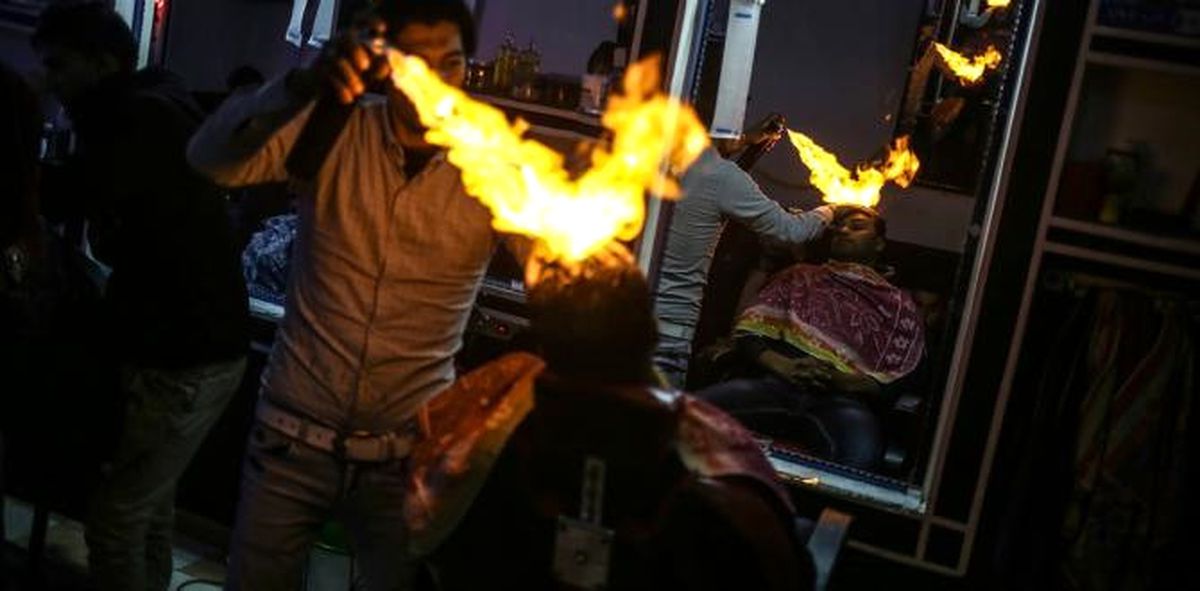 Gazzeli Berberden Elektrik Kesintilerine İlginç Çözüm