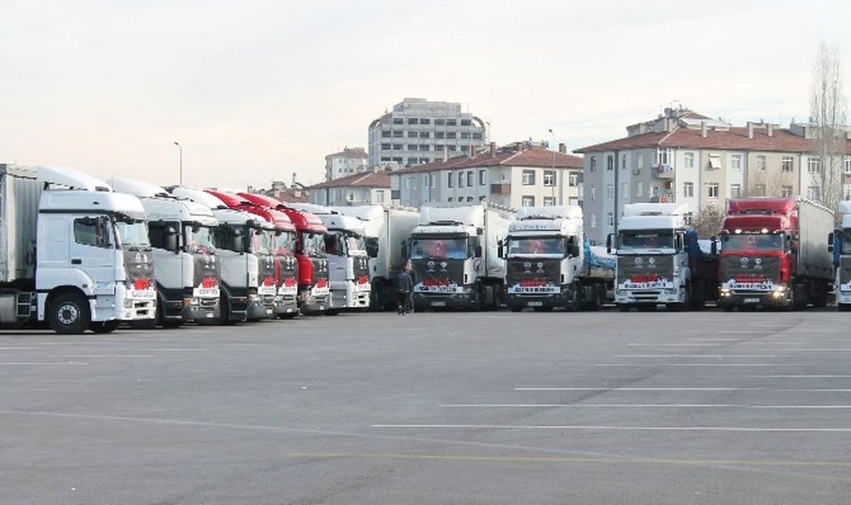 Halep\'te İnsanlık Ölmesin" Kampanyası