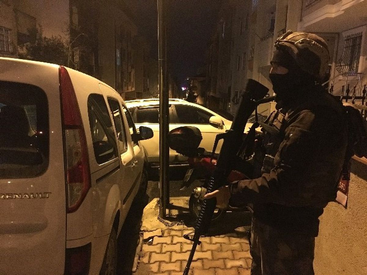 İstanbul Polisinden Maltepe\'de Terör Operasyonu