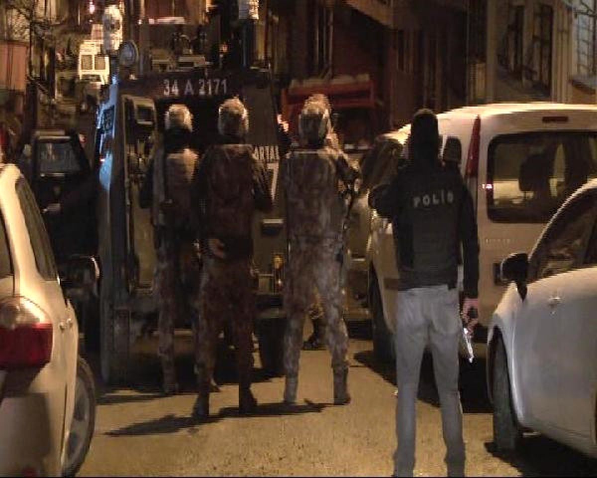 İstanbul Polisinden Terör Operasyonu...