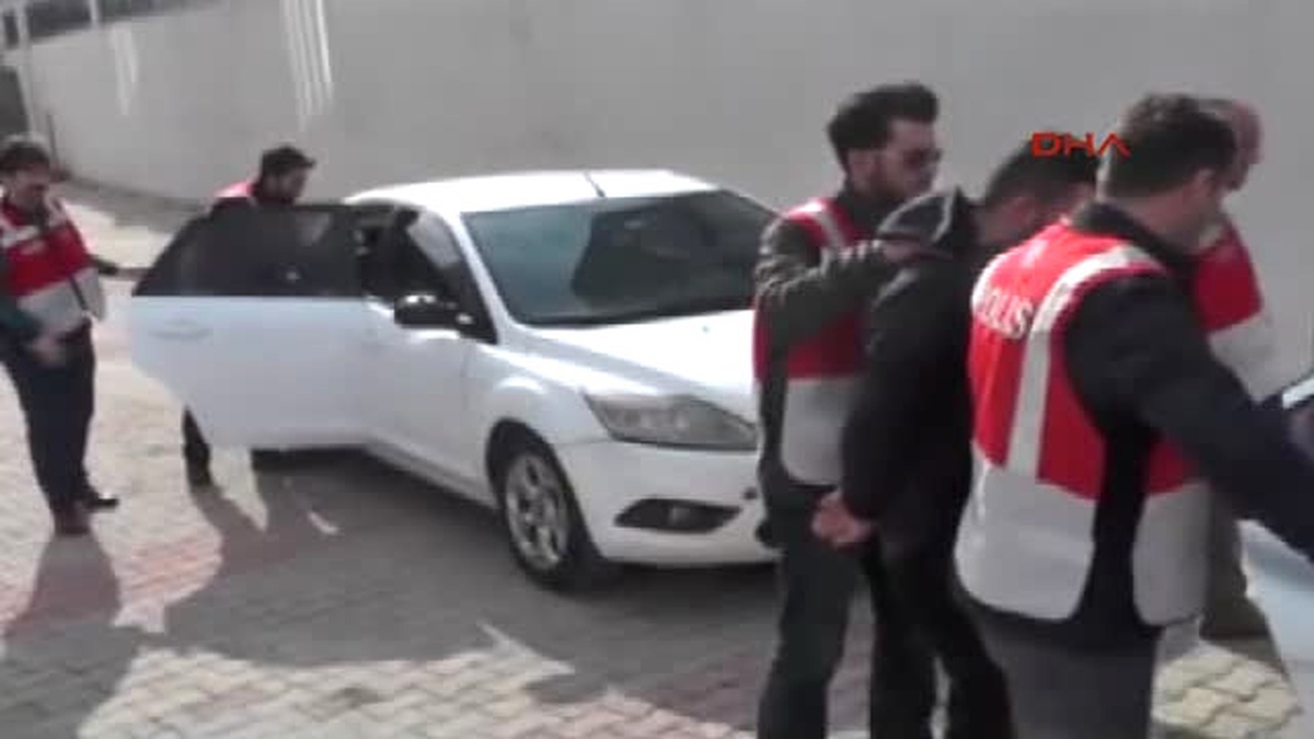Kadın Çantalarını Kapkaç Yapan 4 Kişi Yakalandı