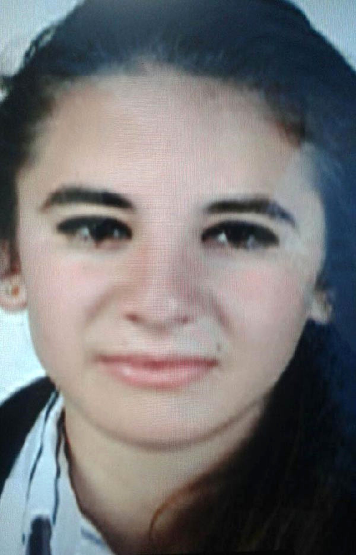 Lise Öğrencisi Ayşegül\'den Bir Aydır Haber Yok