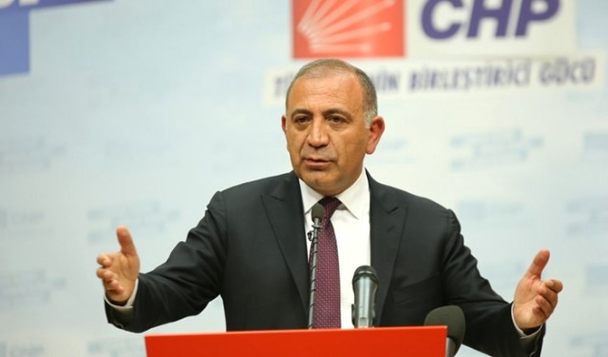 Madem mu Kadar Bekleyecekti Niye Aceleye Getirdiniz?\'
