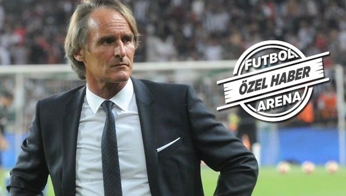 Riekerink\'in Gözü Kulağı O Telefonda