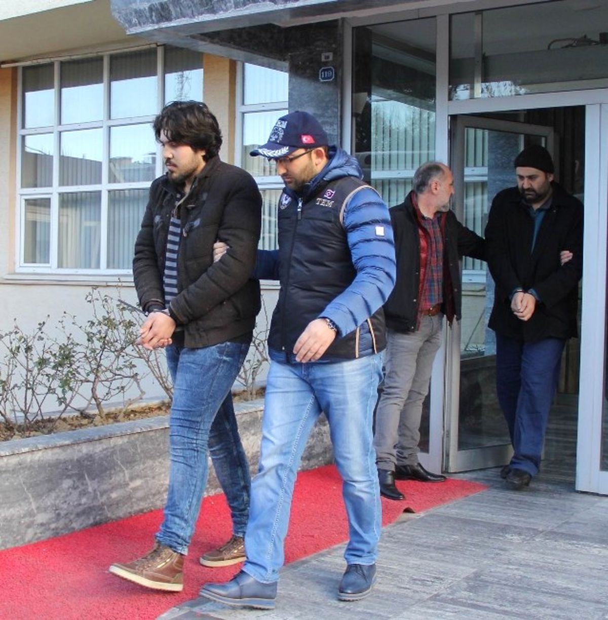 Samsun\'da Deaş Şüphelisi 12 Kişi Adliyede