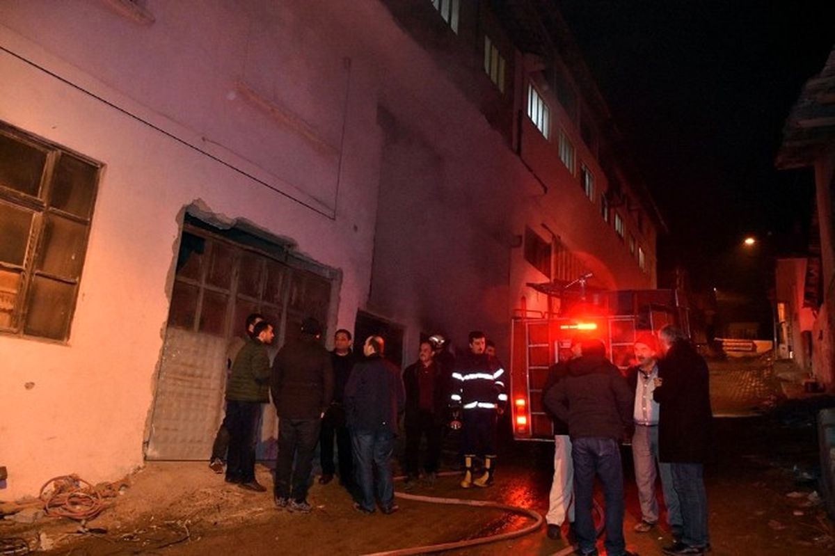 Tosya\'da Marangozlar Sanayi Sitesinde Yangın