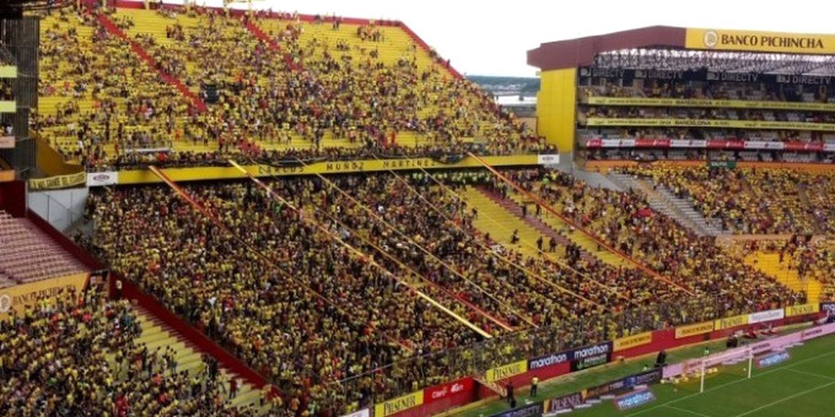Tribünlerden Çıkan Olaylar Nedeniyle Maç Yarıda Kaldı!