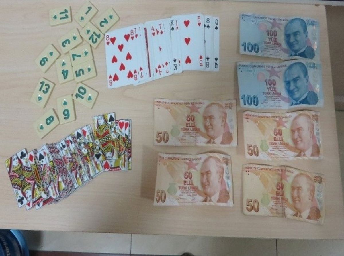 Uşak\'ta "Huzur 64" Uygulamaları Devam Ediyor