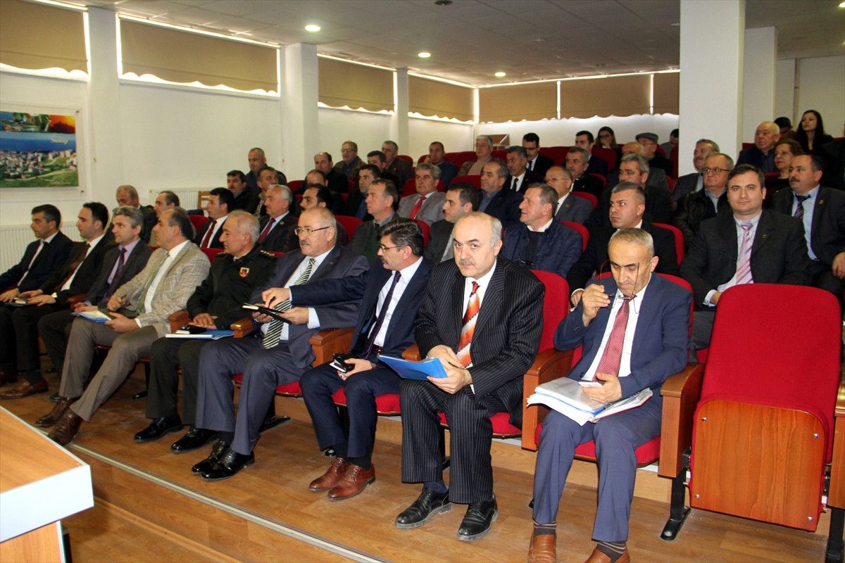 Vali İpek, Muhtarlarla Bir Araya Geldi
