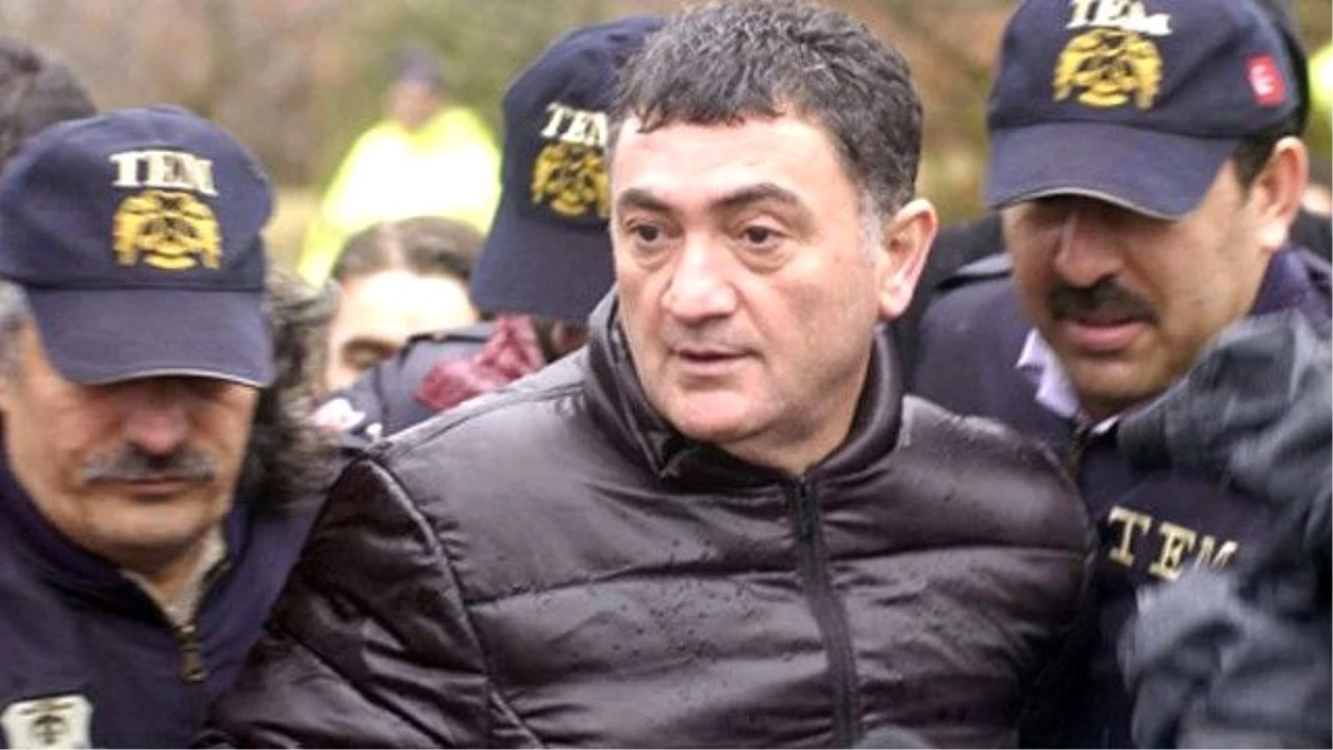 Cumhurbaşkanına Hakaretten Tutuklanan Ayhan Çarkın\'a Tahliye