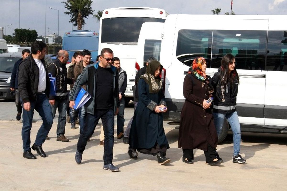 Antalya\'da Fetö Soruşturması: 7 Tutuklama