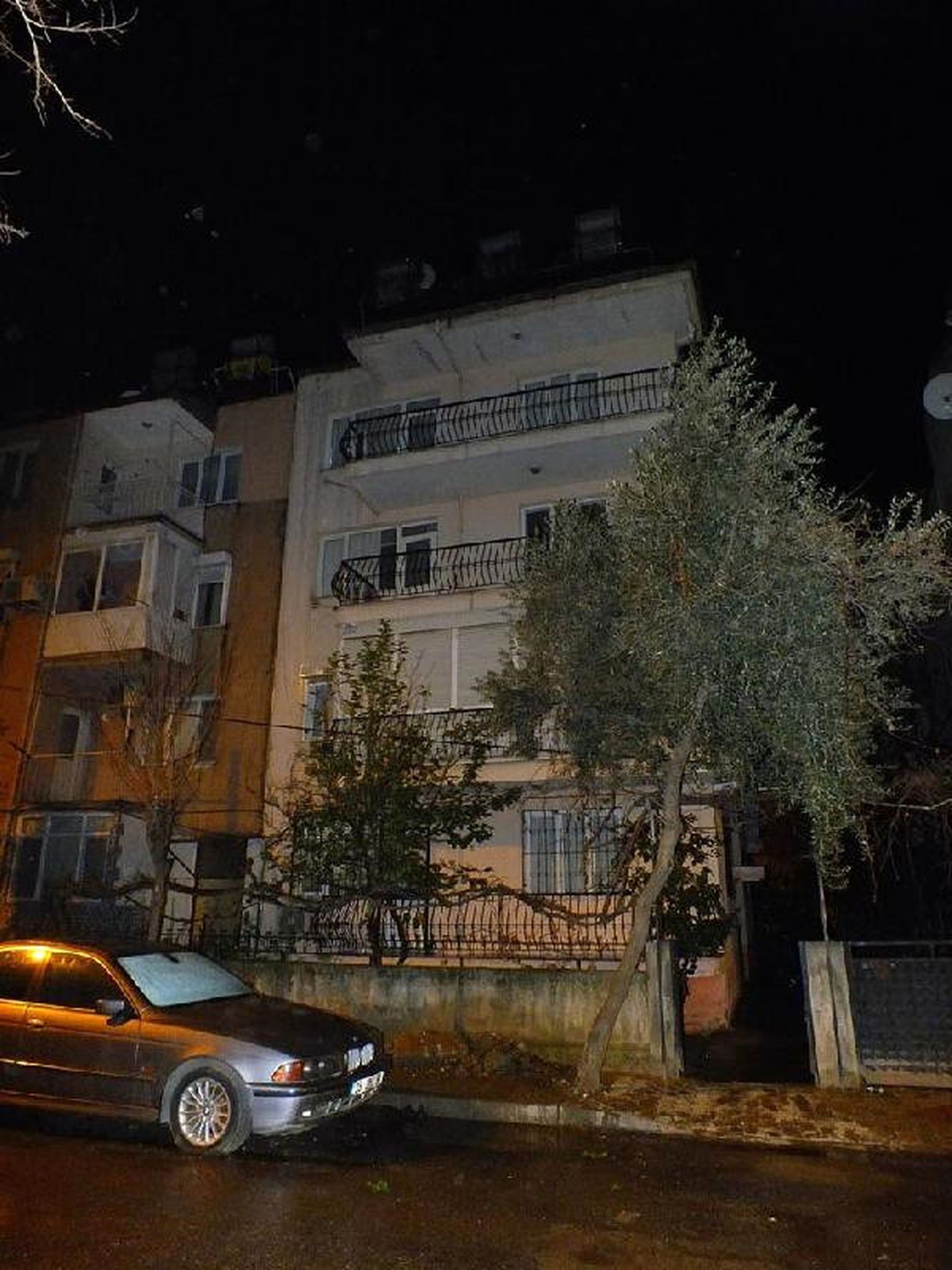 Apartmanın Çatısında Korkutan Yangın