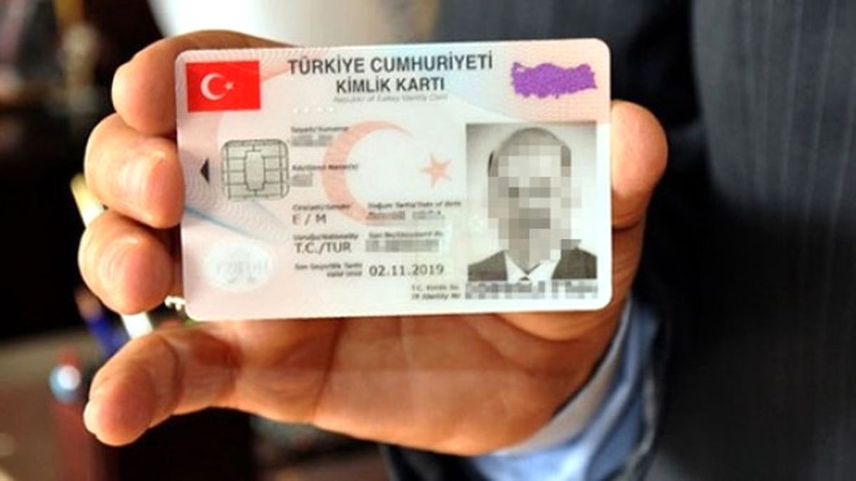 Aym\'den Önemli Yeni Kimlik Kartı Kararı
