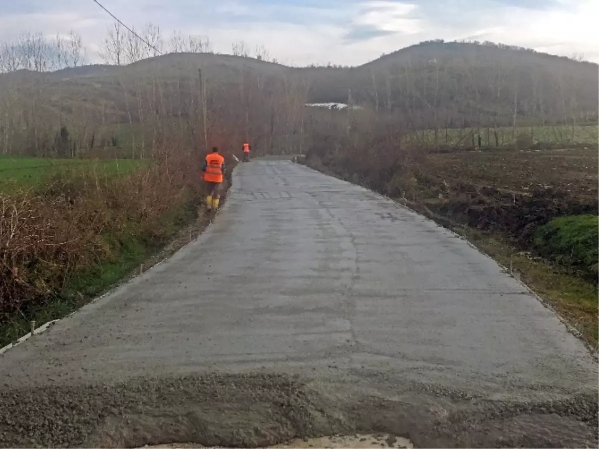 Bafra\'da Beton Yol Çalışmaları Yeniden Başladı