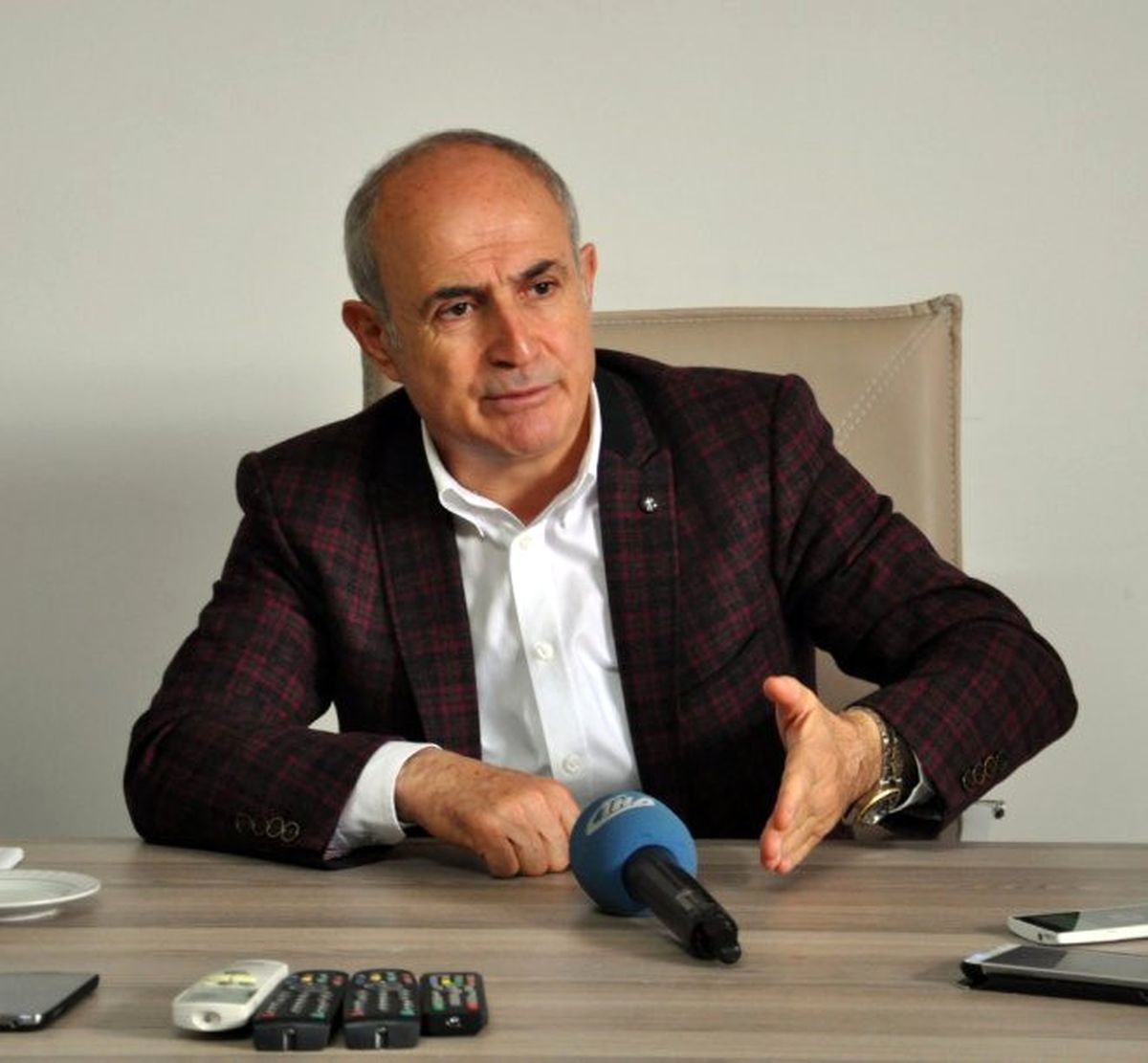 Başkan Akgün\'den Sokak Hayvanlarıyla İlgili İddialara Tepki