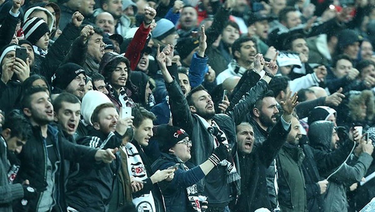 Beşiktaş\'a Fenerbahçe Maçı Nedeniyle Saha Kapatma Cezası Gelecek Mi?
